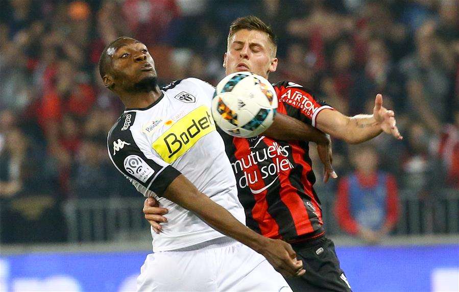  昂热补时阶段扳平克莱蒙保住法甲中游席位  